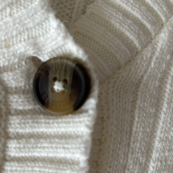 White Hollister women’s xs cropped sweater - Picture 3 of 6